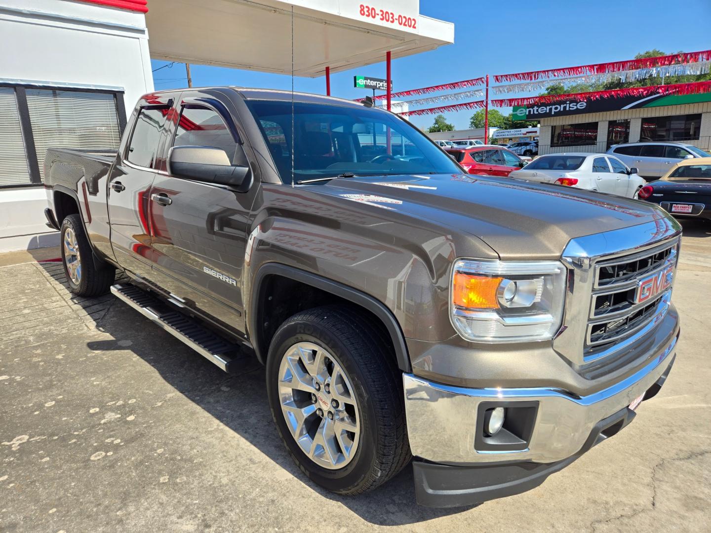 2014 GMC Sierra 1500 (1GTR1UEC2EZ) with an 5.3L V8 F OHV 16V engine, Automatic transmission, located at 503 West Court, Seguin, TX, 78155, (830) 379-3373, 29.568621, -97.969803 - 2014 GMC Sierra 1500 SLE Ext. Cab 2WD with a 5.3L V8 F OHV 16V, Automatic, Tilt, Cruise, AM/FM/CD Touchscreen Stereo, Power Windows, Locks, Seat and Side Mirrors, Bluetooth, Front Bench Seating, Dual Climate Control, Tinted Windows, Alloy Wheels, Towing, Running Boards, Rear Defroster and more!! - Photo#1